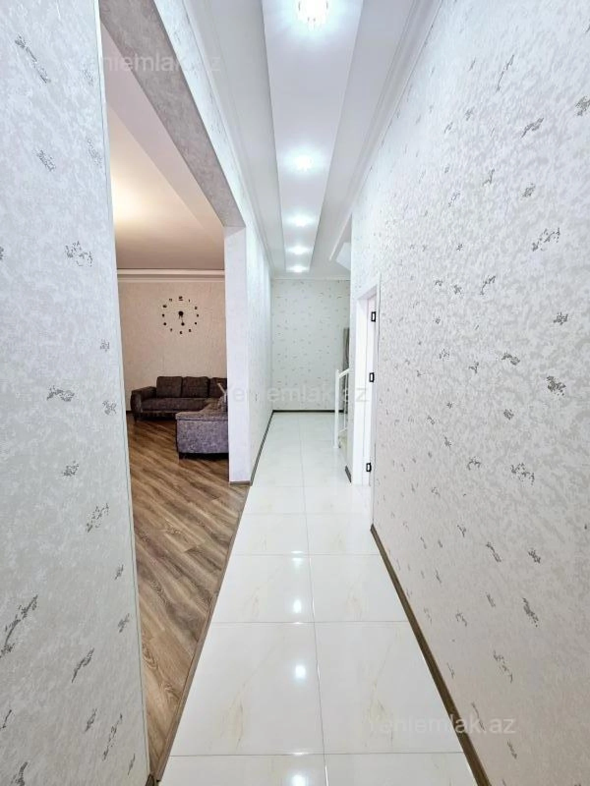 Satılır 4 otaqlı həyət evi 200 m²