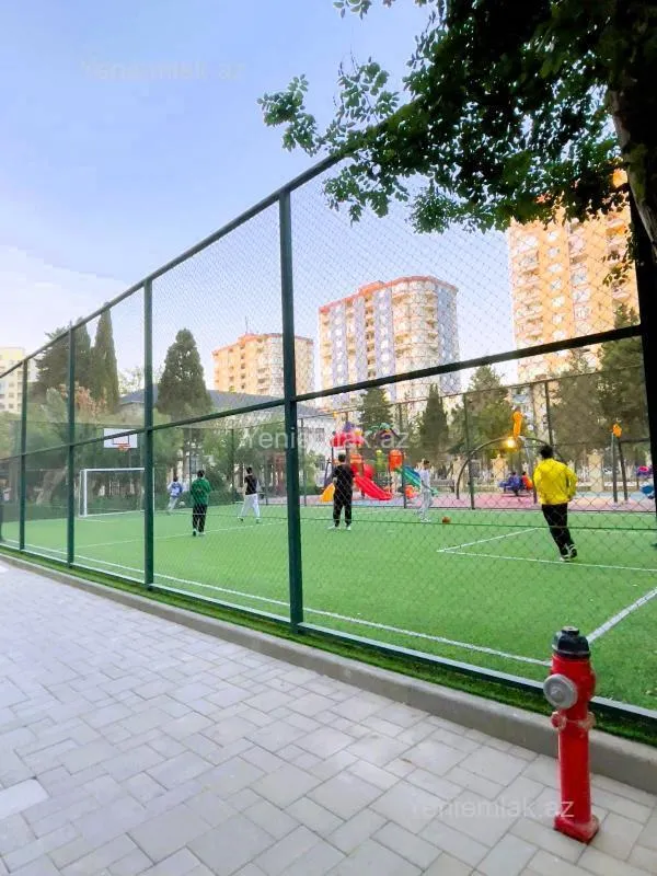 Satılır 4 otaqlı yeni tikili 130 m²