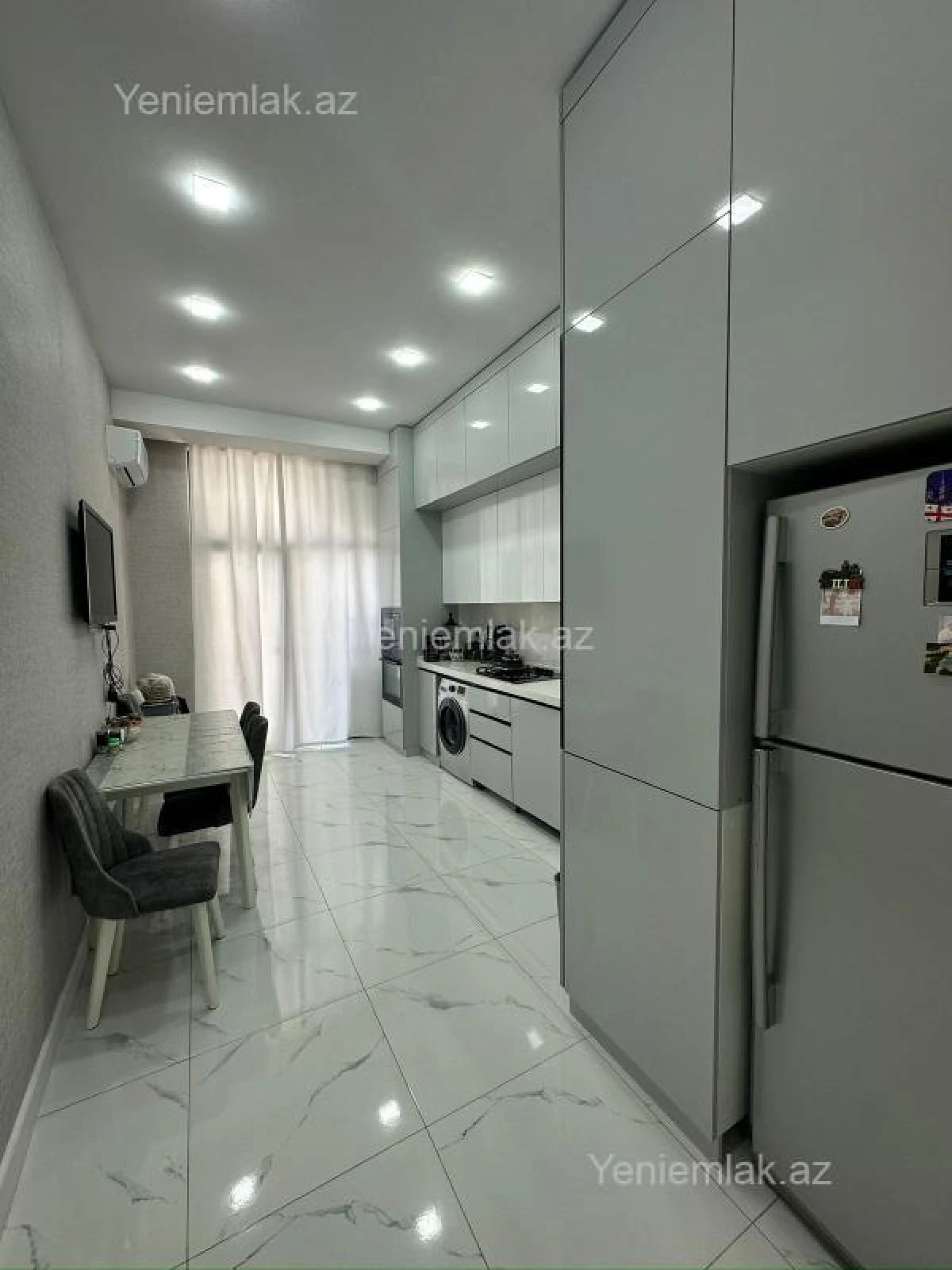Satılır 4 otaqlı yeni tikili 130 m²