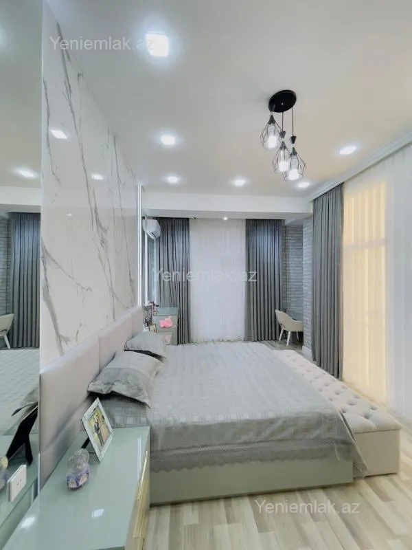 Satılır 4 otaqlı yeni tikili 130 m²