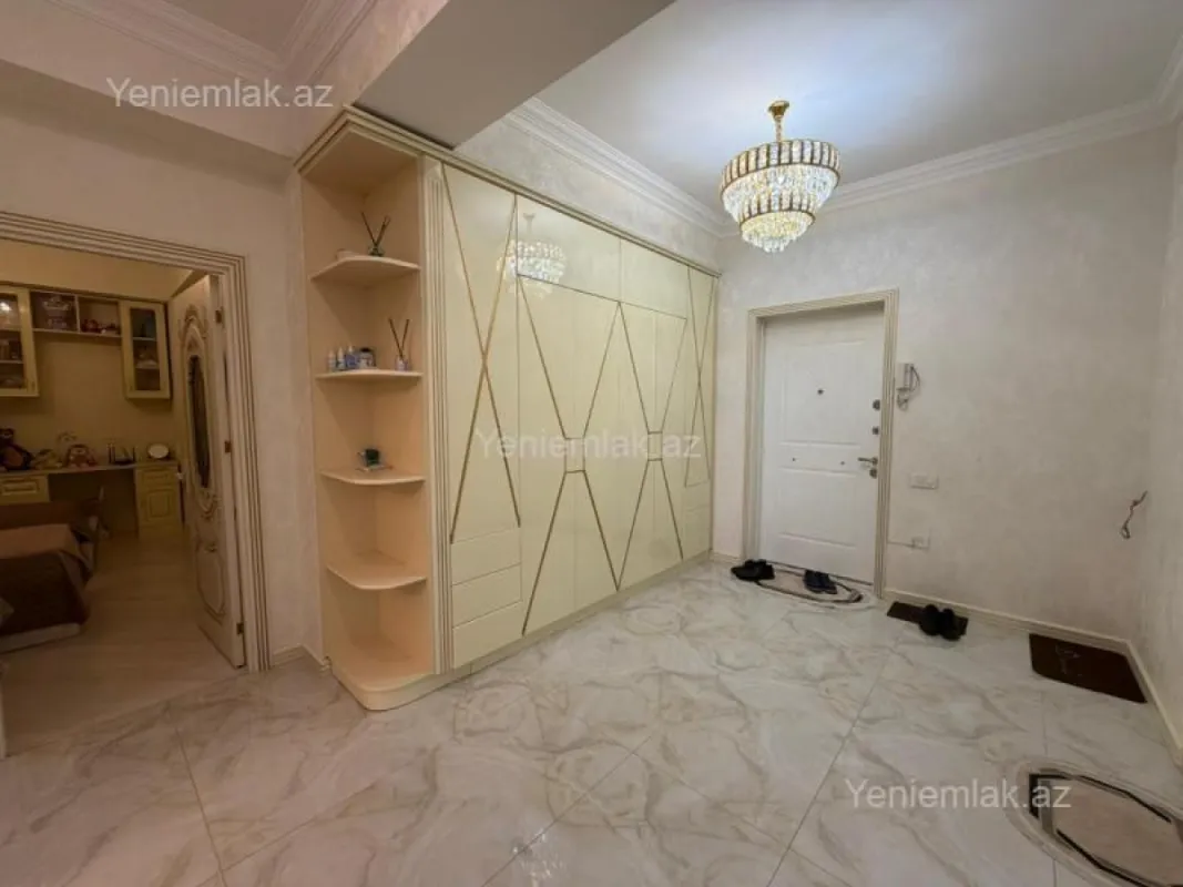 Satılır 3 otaqlı yeni tikili 108 m²