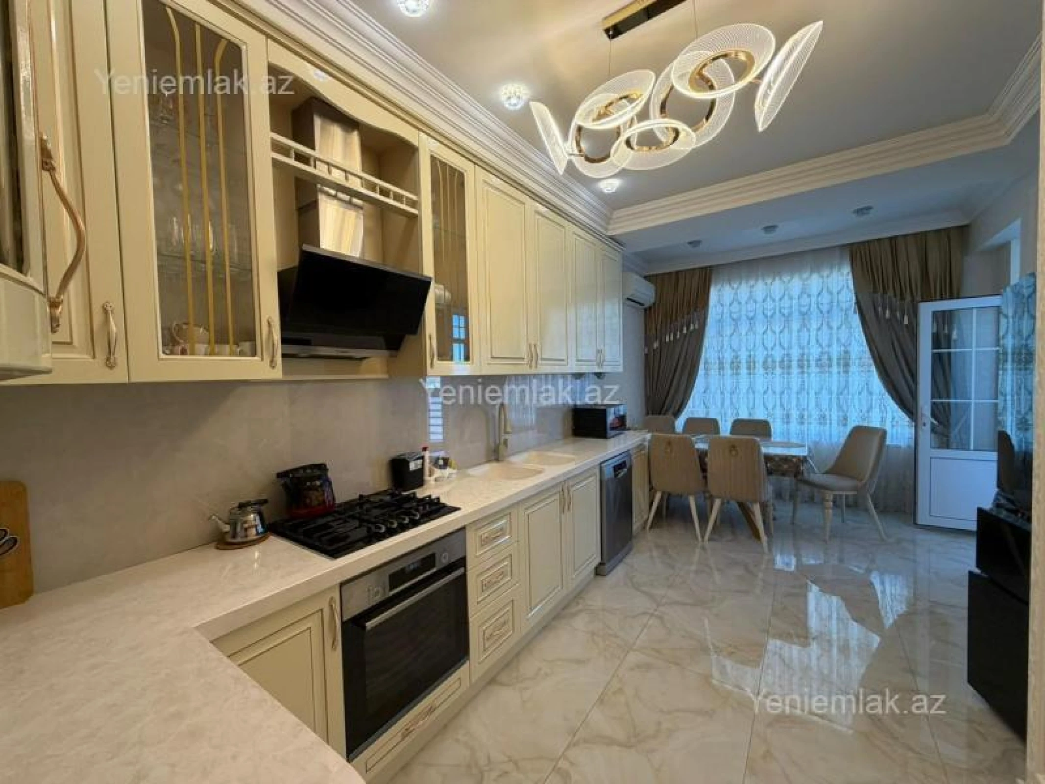 Satılır 3 otaqlı yeni tikili 108 m²