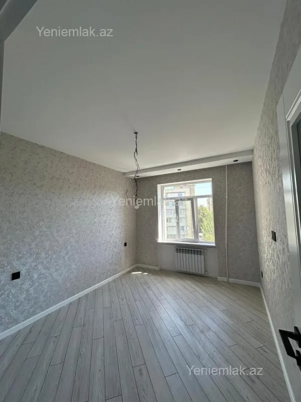 Satılır 3 otaqlı köhnə tikili 80 m²