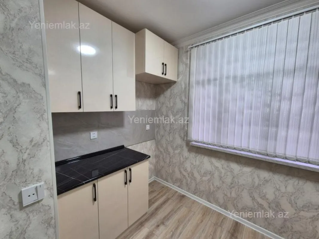 Satılır 3 otaqlı köhnə tikili 65 m²