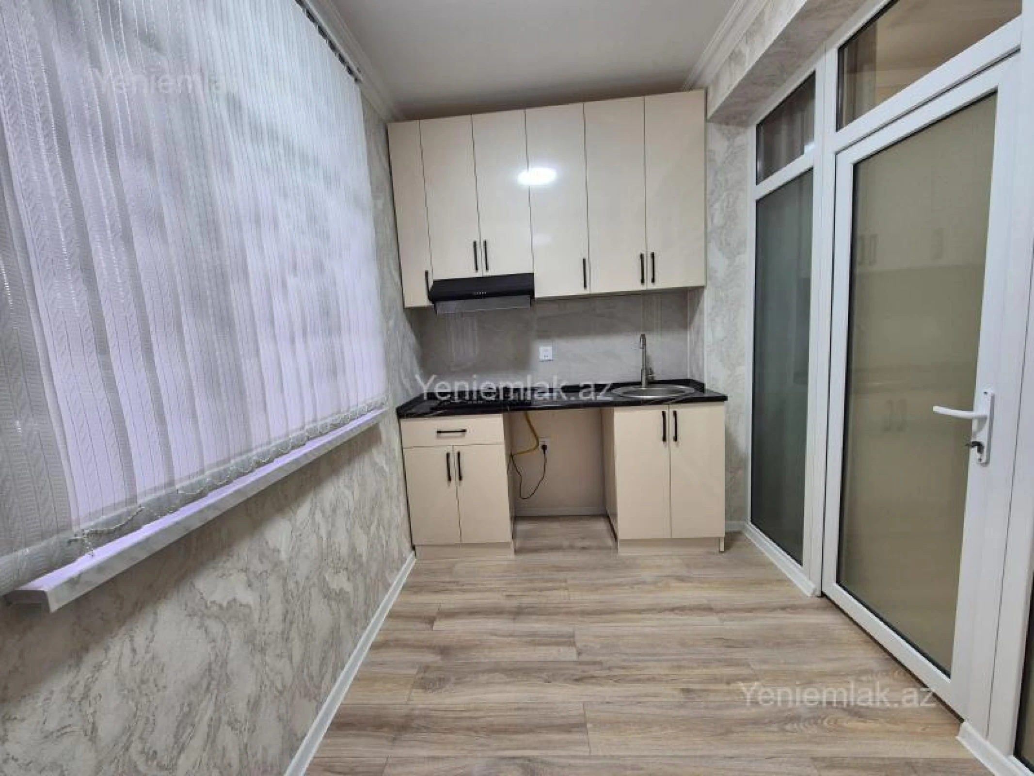 Satılır 3 otaqlı köhnə tikili 65 m²