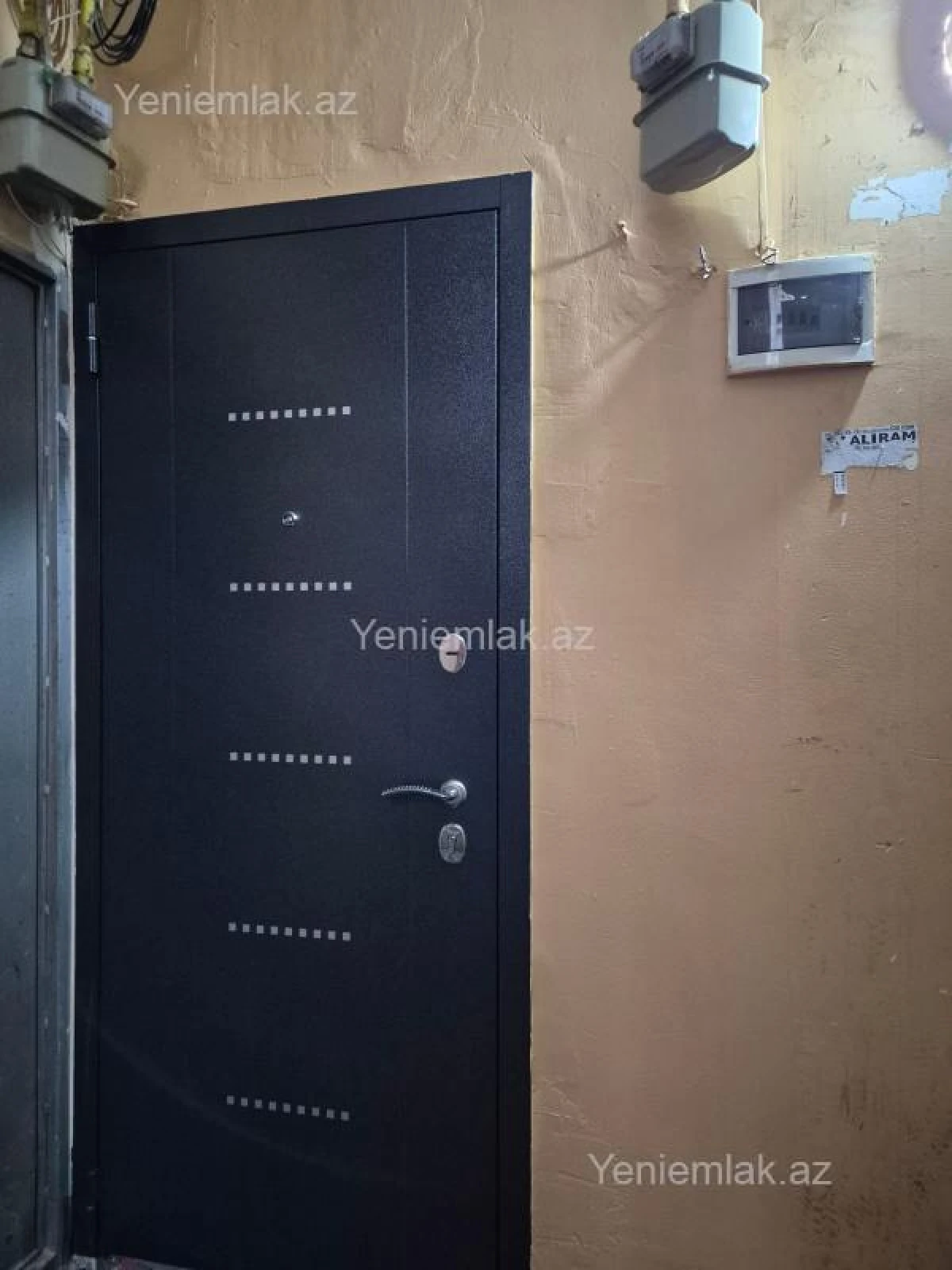 Satılır 3 otaqlı köhnə tikili 65 m²