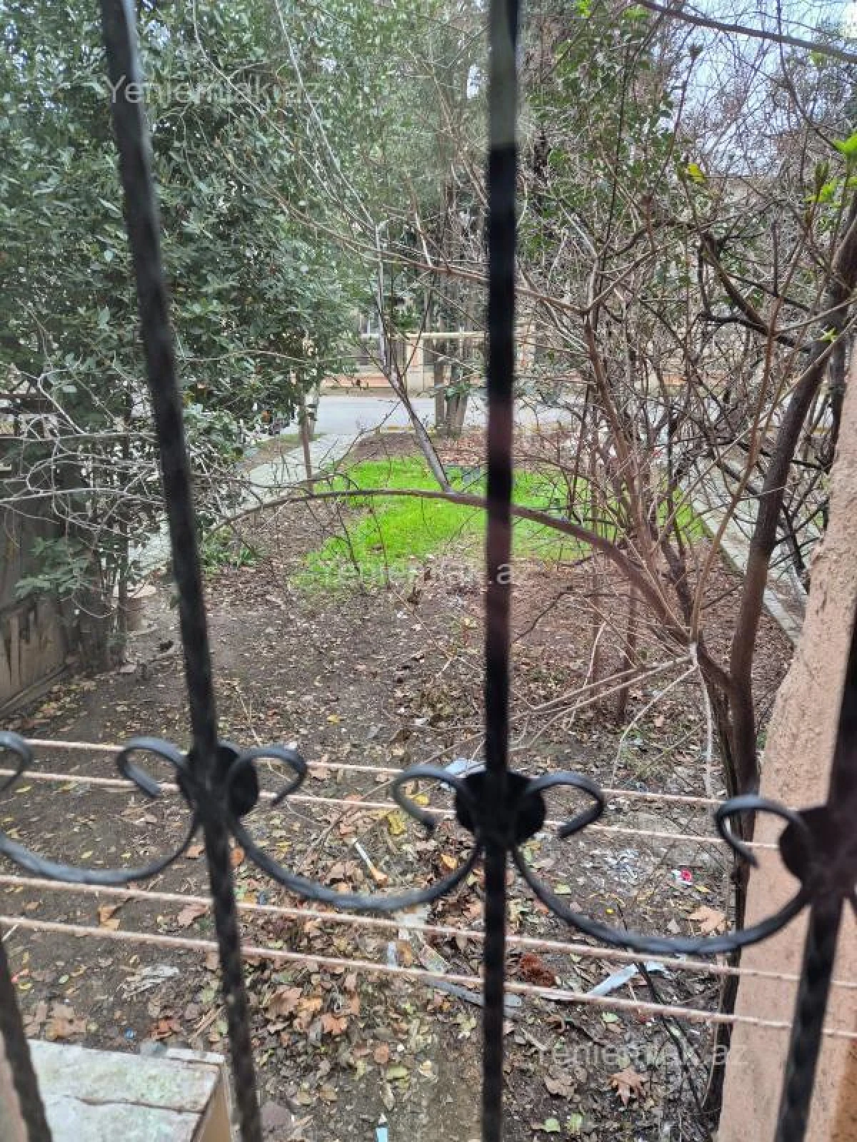 Satılır 3 otaqlı köhnə tikili 65 m²