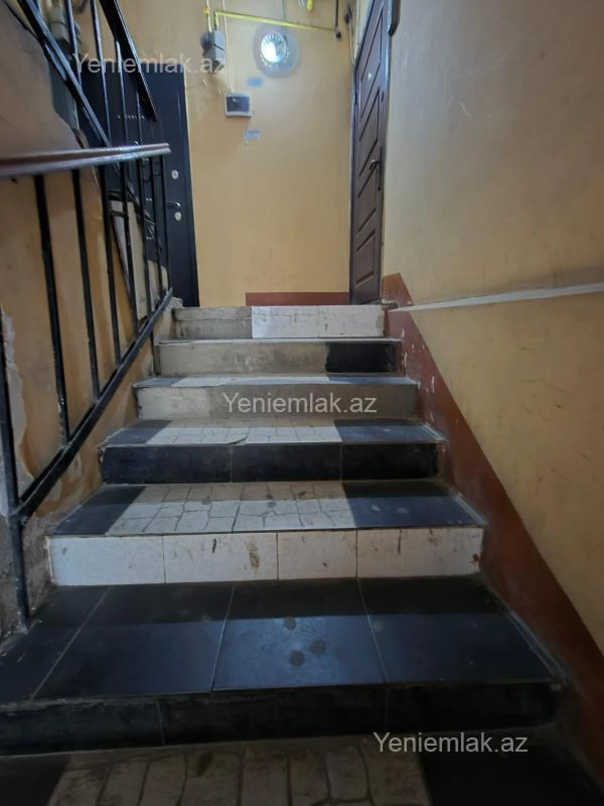 Satılır 3 otaqlı köhnə tikili 65 m²