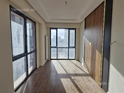 Satılır 3 otaqlı yeni tikili 84 m²