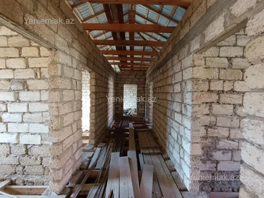 Satılır 4 otaqlı həyət evi 150 m²