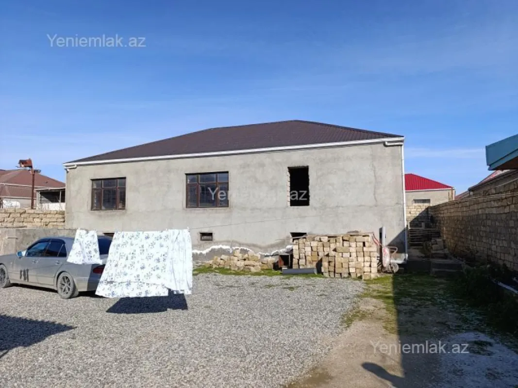 Satılır 4 otaqlı həyət evi 150 m²