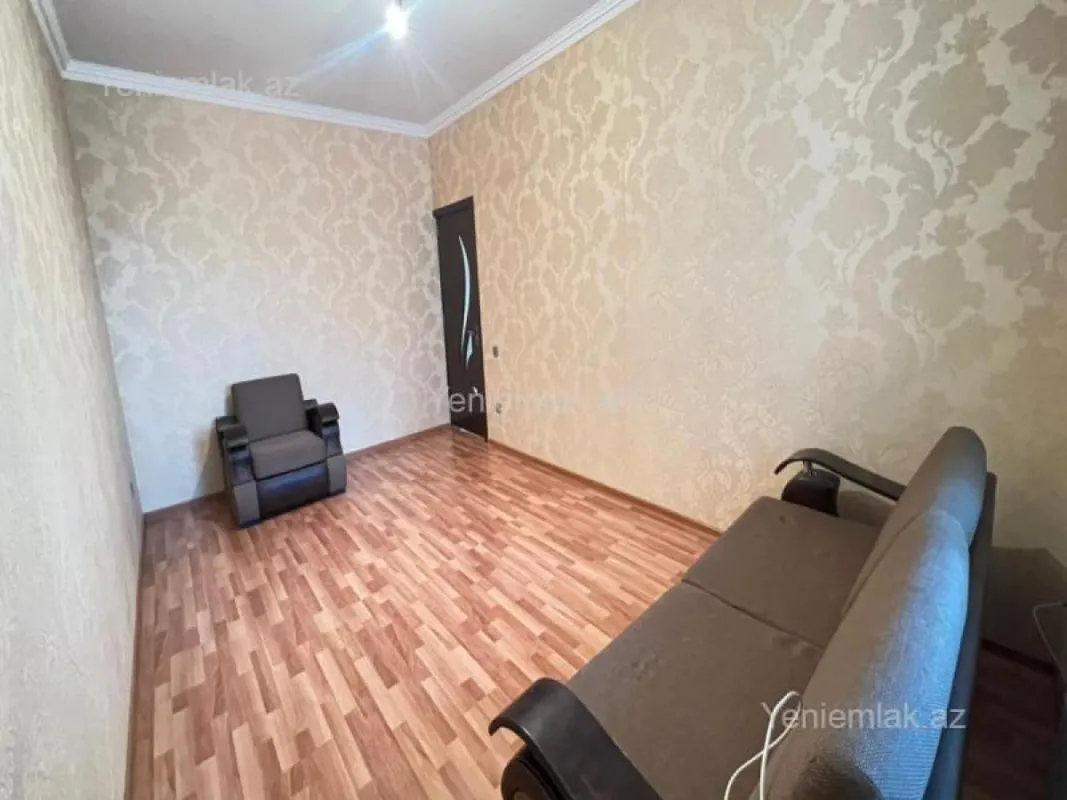 Satılır 3 otaqlı köhnə tikili 85 m²