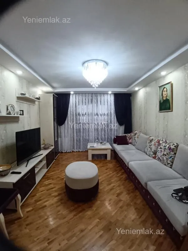 Satılır 3 otaqlı köhnə tikili 72 m²
