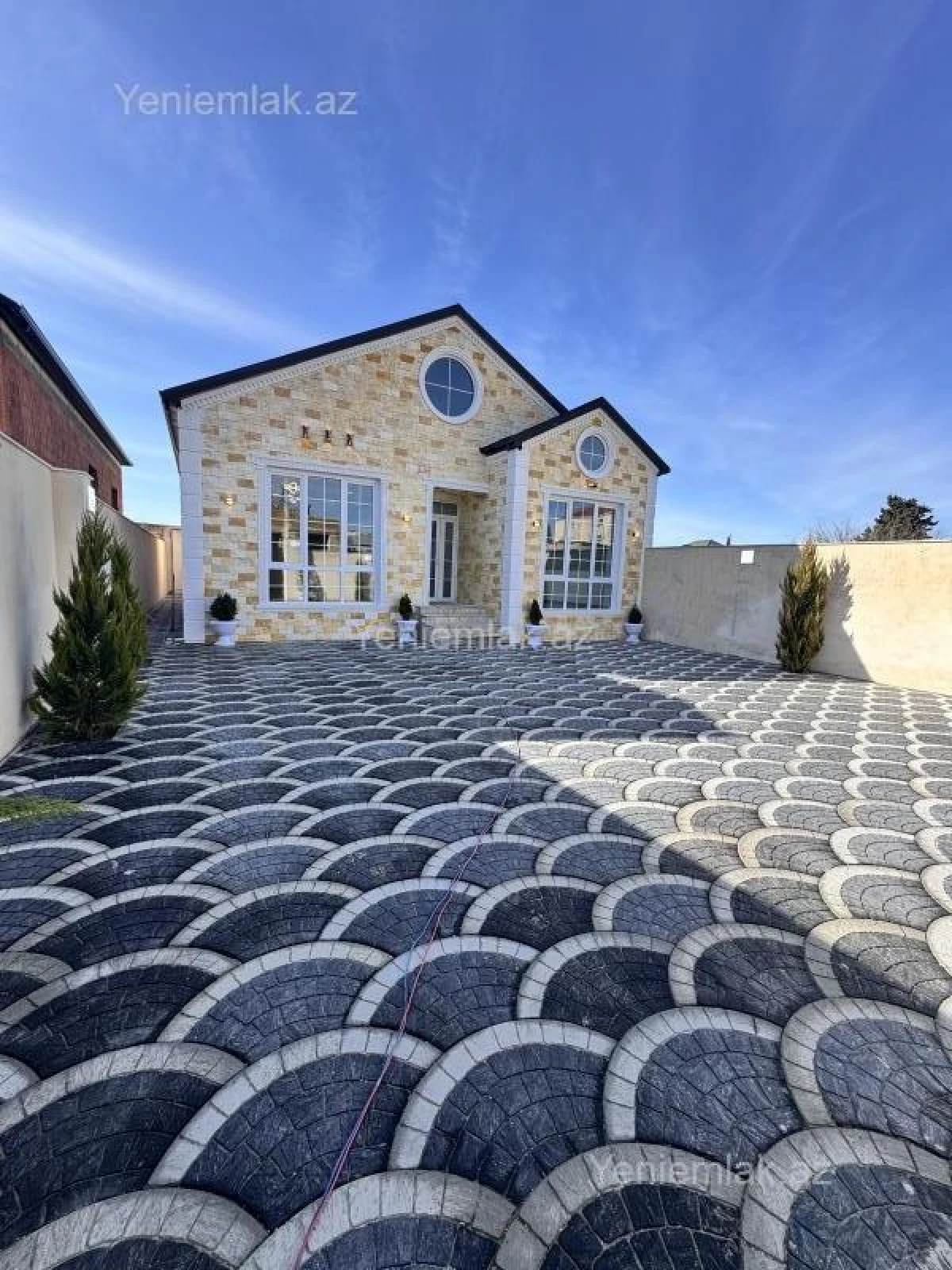 Satılır 4 otaqlı həyət evi 120 m²