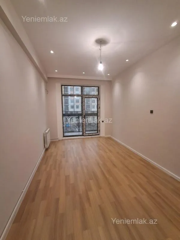 Satılır 2 otaqlı yeni tikili 72 m²