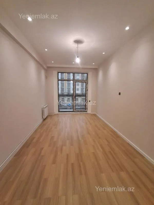 Satılır 2 otaqlı yeni tikili 72 m²