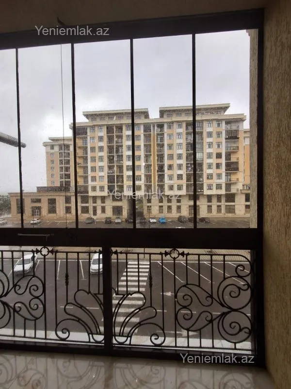 Satılır 2 otaqlı yeni tikili 72 m²