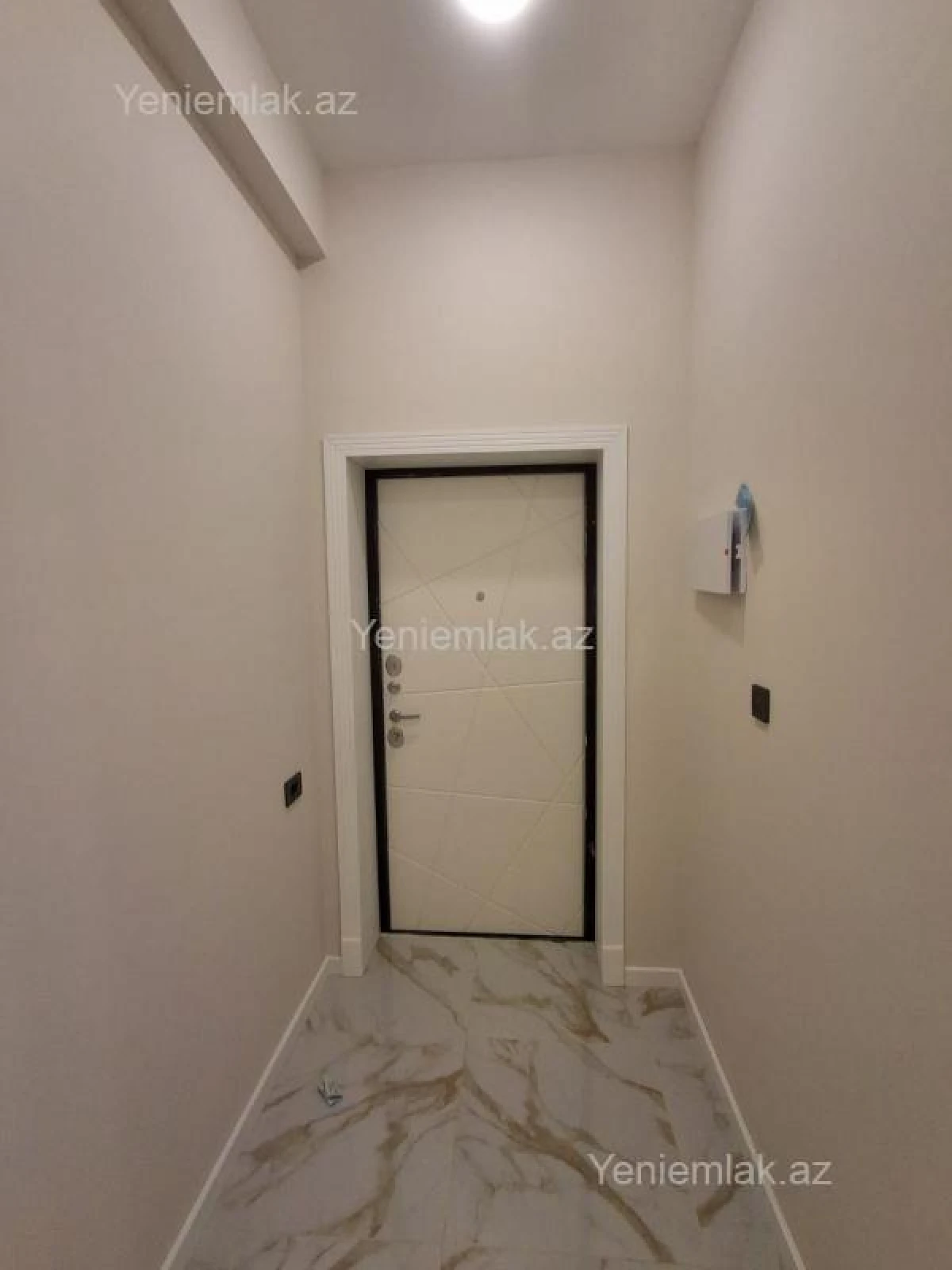 Satılır 2 otaqlı yeni tikili 72 m²