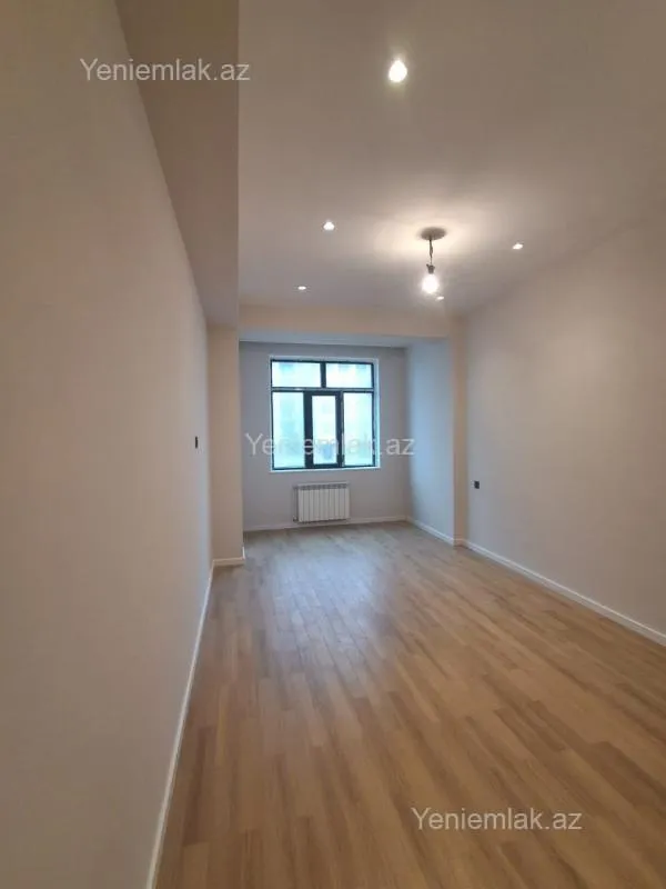 Satılır 2 otaqlı yeni tikili 72 m²