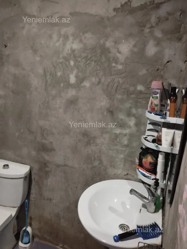 Satılır 3 otaqlı həyət evi 100 m²