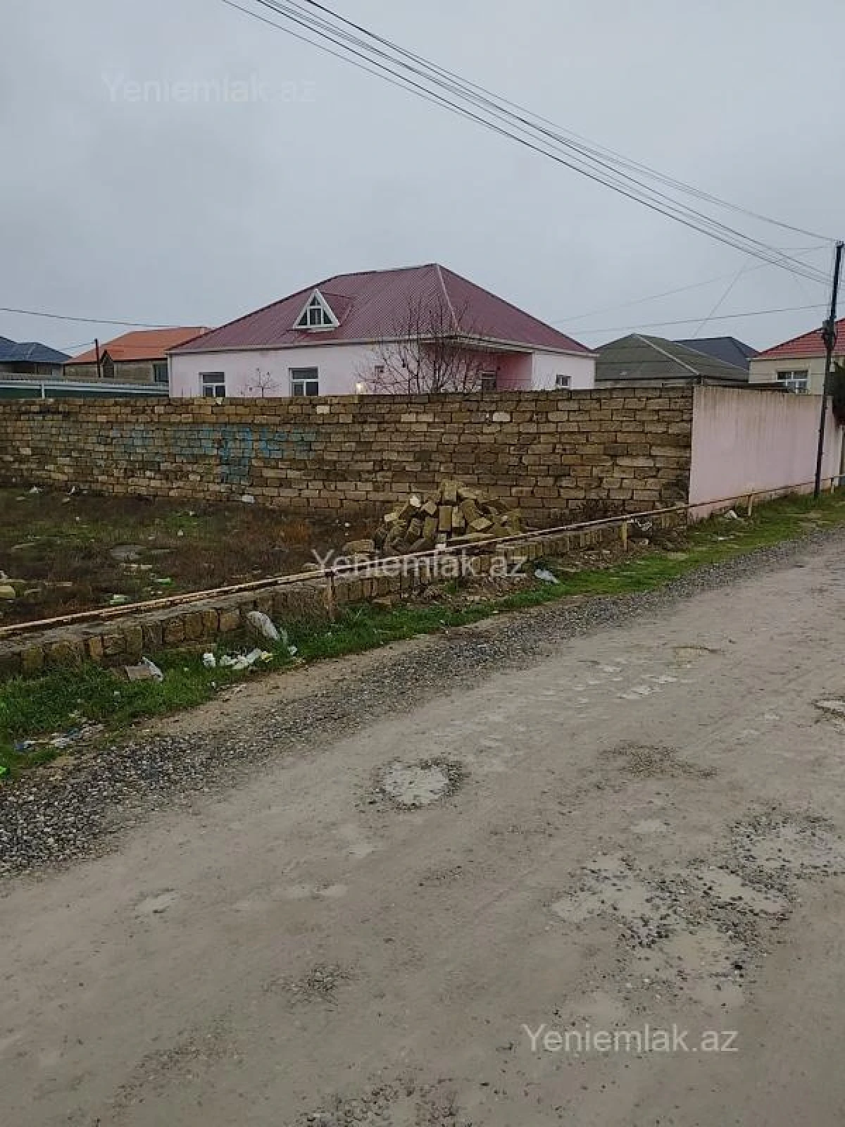 Satılır 3 otaqlı həyət evi 100 m²