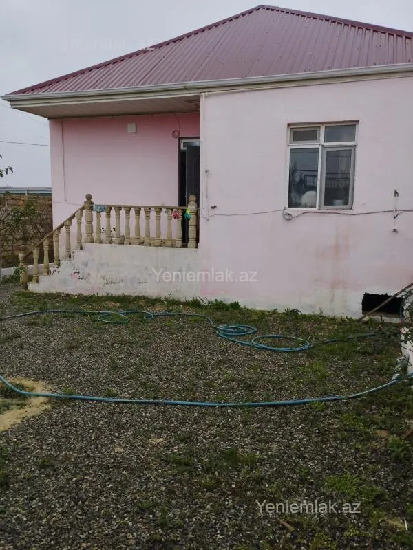 Satılır 3 otaqlı həyət evi 100 m²