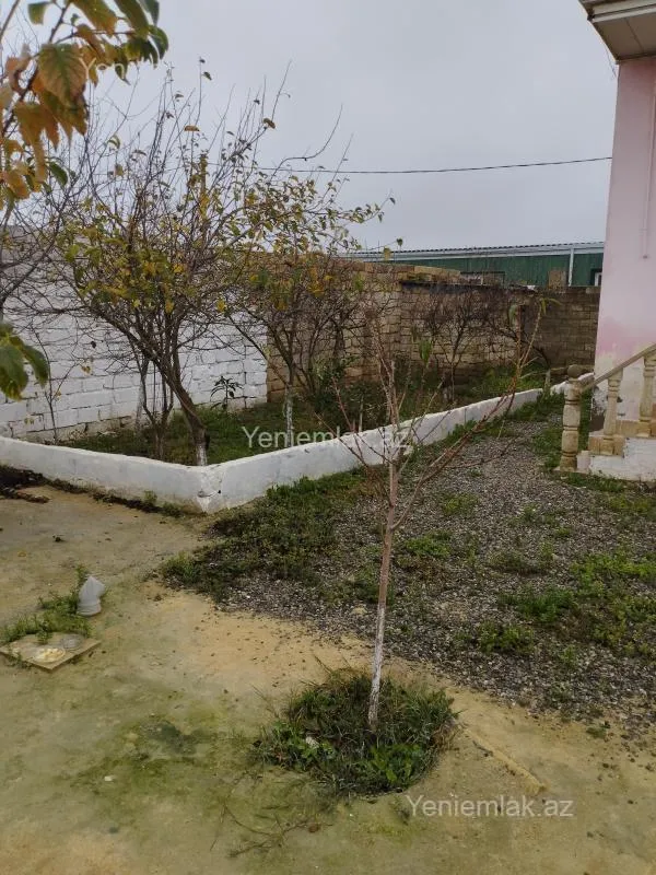 Satılır 3 otaqlı həyət evi 100 m²