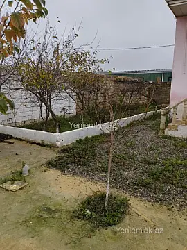 Satılır 3 otaqlı həyət evi 100 m²