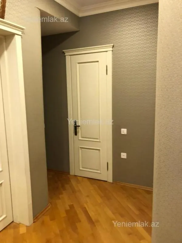 Satılır 2 otaqlı yeni tikili 70 m²