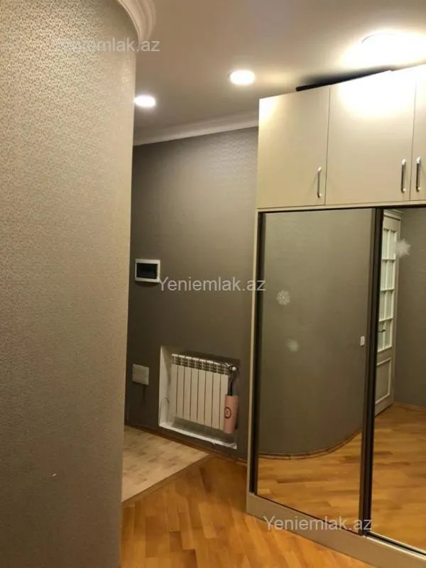 Satılır 2 otaqlı yeni tikili 70 m²