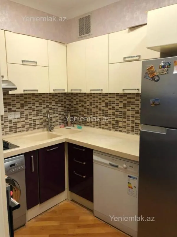 Satılır 2 otaqlı yeni tikili 70 m²