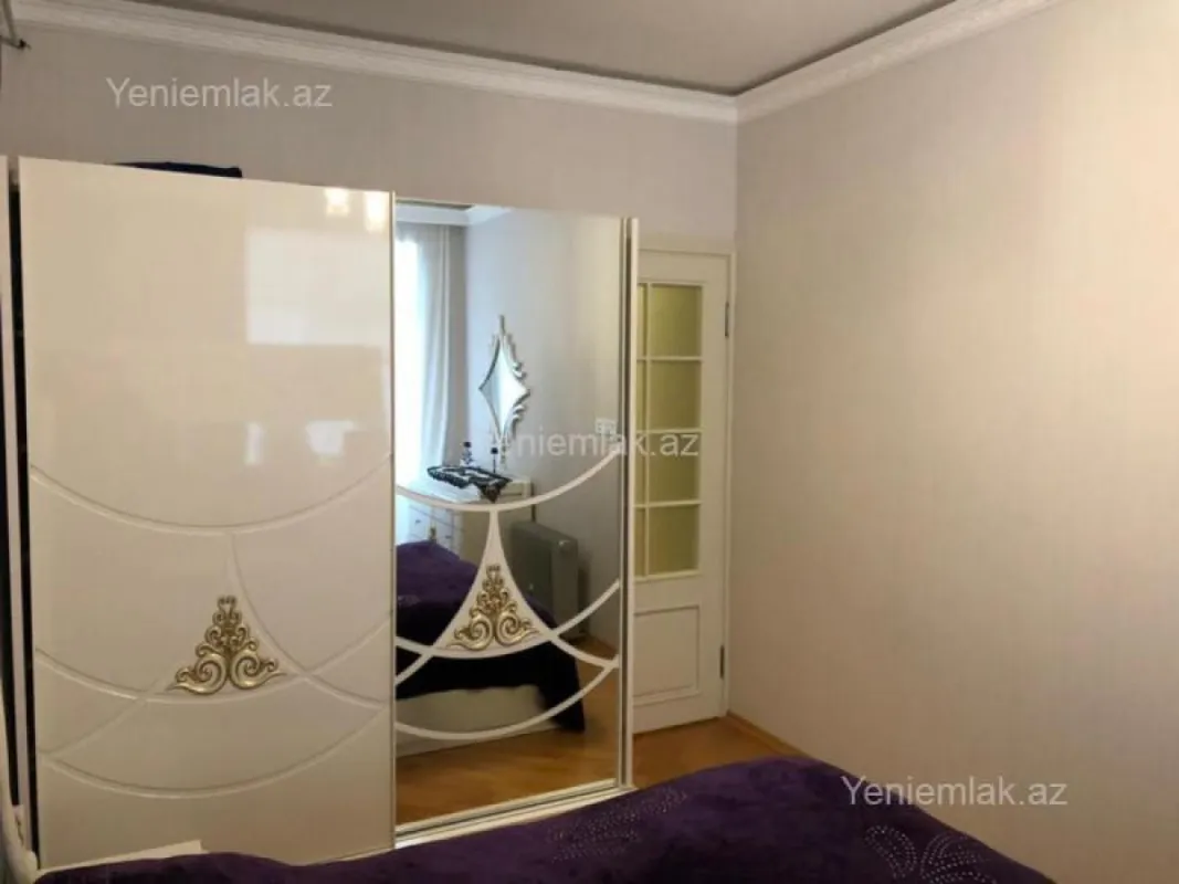 Satılır 2 otaqlı yeni tikili 70 m²