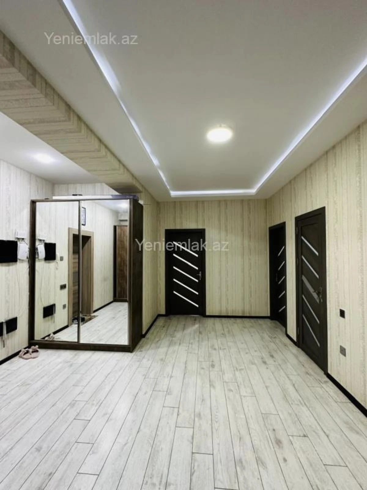 Satılır 3 otaqlı yeni tikili 133 m²