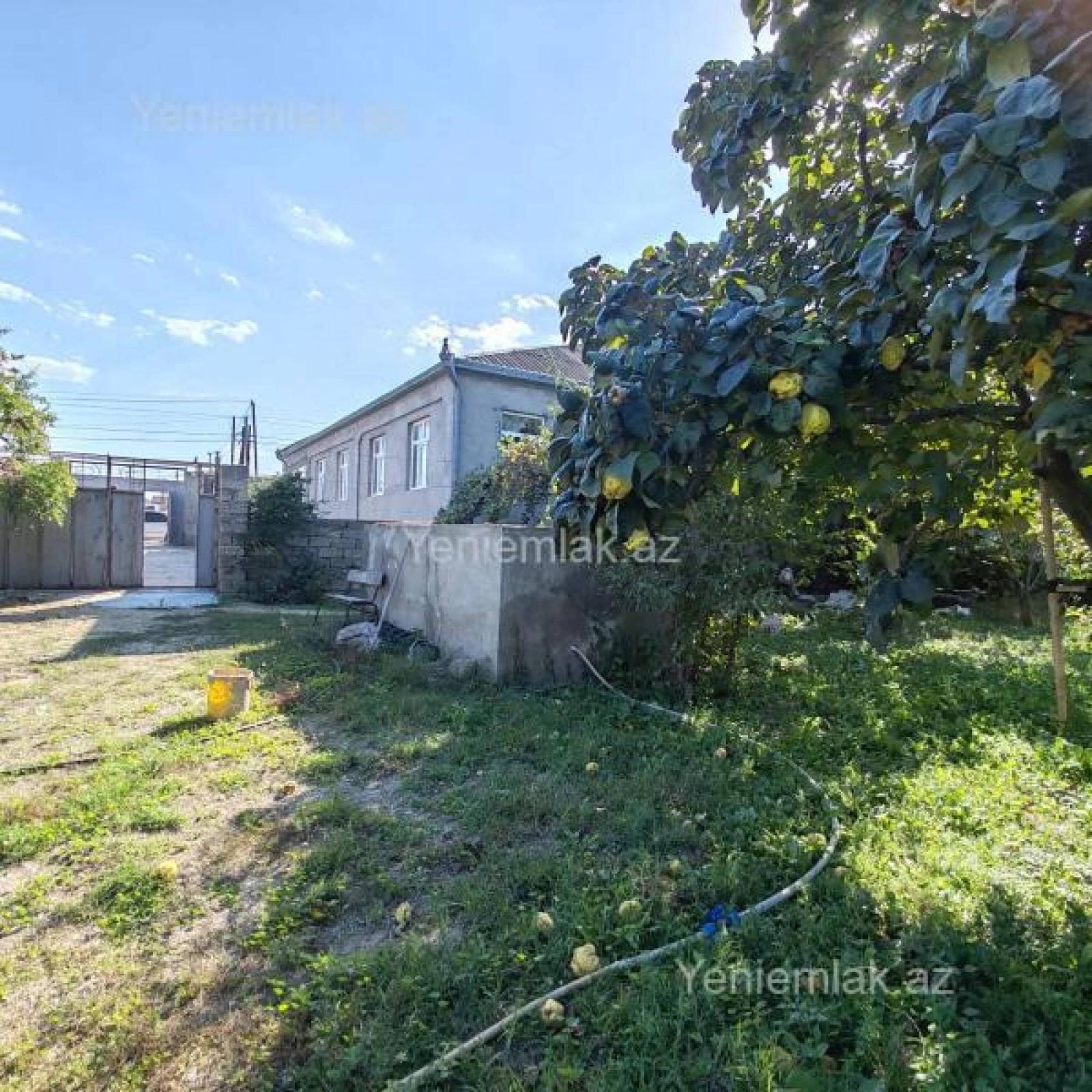 Satılır 6 otaqlı həyət evi 200 m²