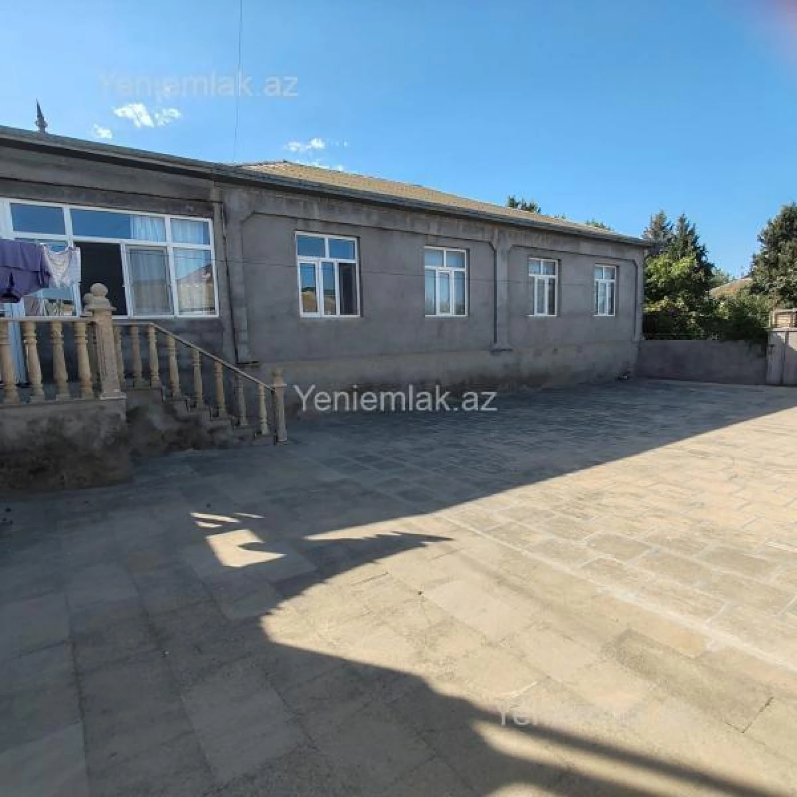 Satılır 6 otaqlı həyət evi 200 m²