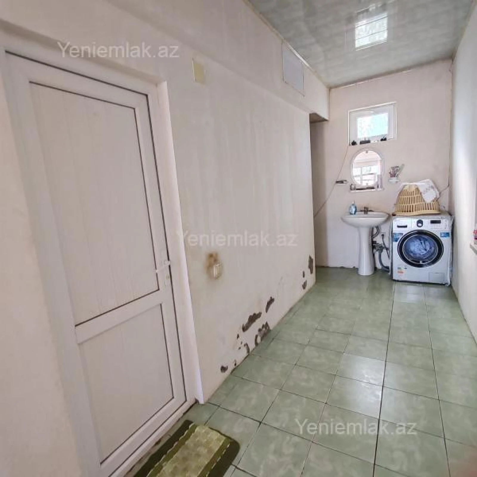 Satılır 6 otaqlı həyət evi 200 m²