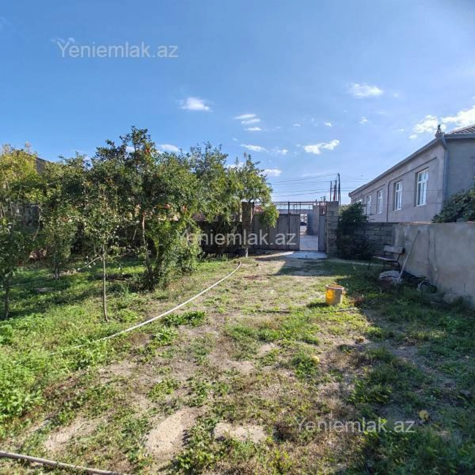 Satılır 6 otaqlı həyət evi 200 m²