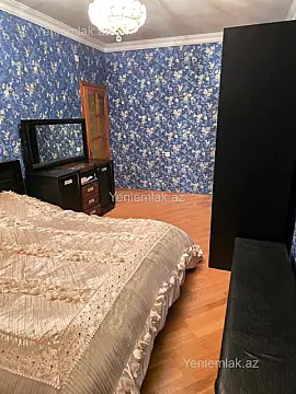 Satılır 3 otaqlı köhnə tikili 80 m²