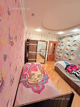 Satılır 3 otaqlı köhnə tikili 80 m²