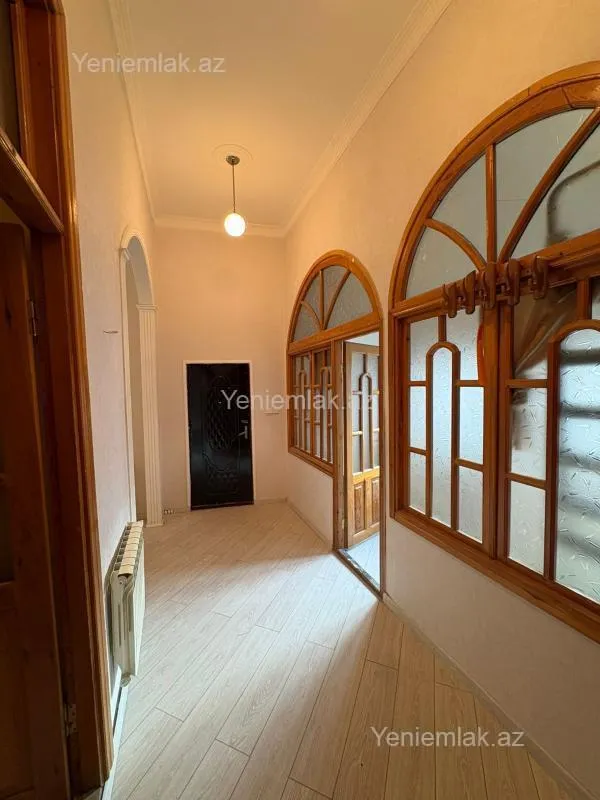Satılır 3 otaqlı köhnə tikili 90 m²
