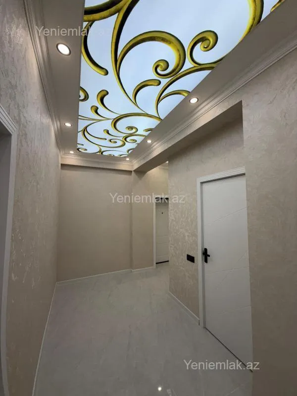 Satılır 3 otaqlı yeni tikili 80 m²