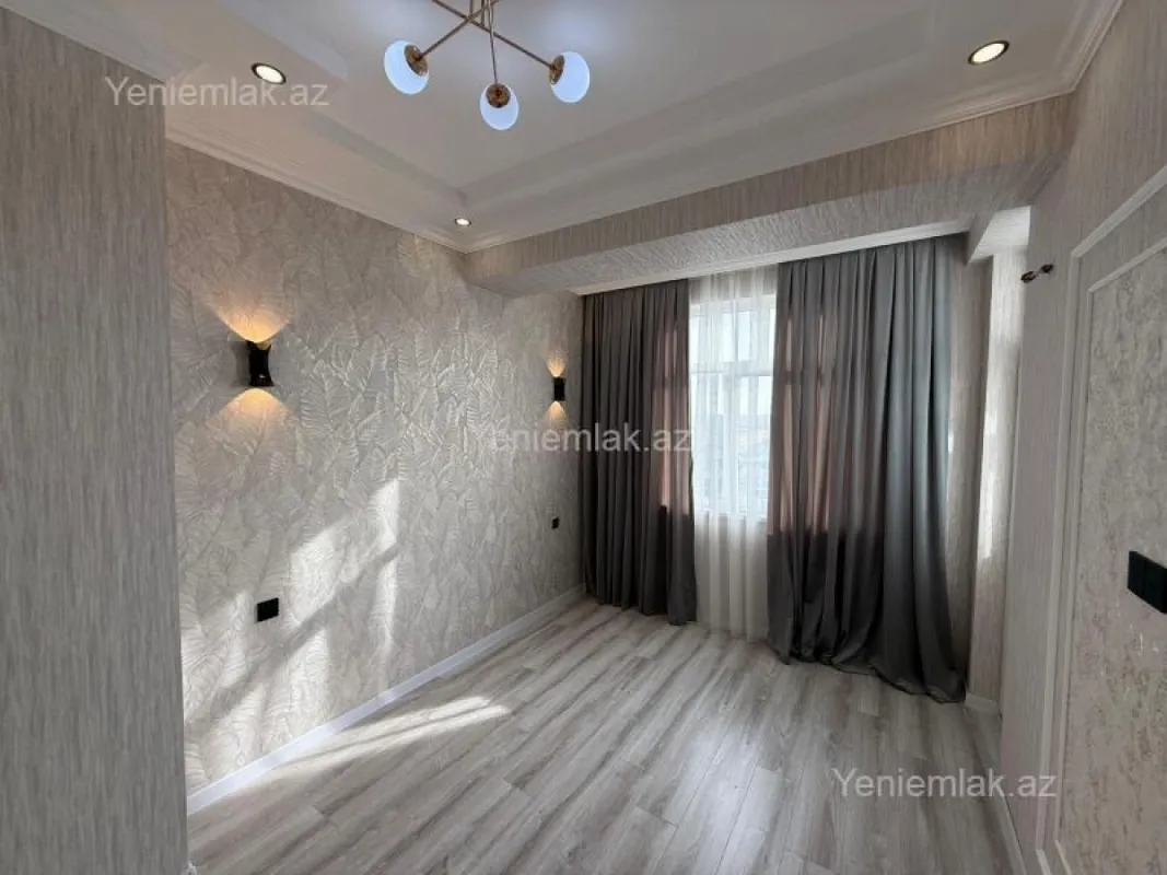 Satılır 3 otaqlı yeni tikili 80 m²