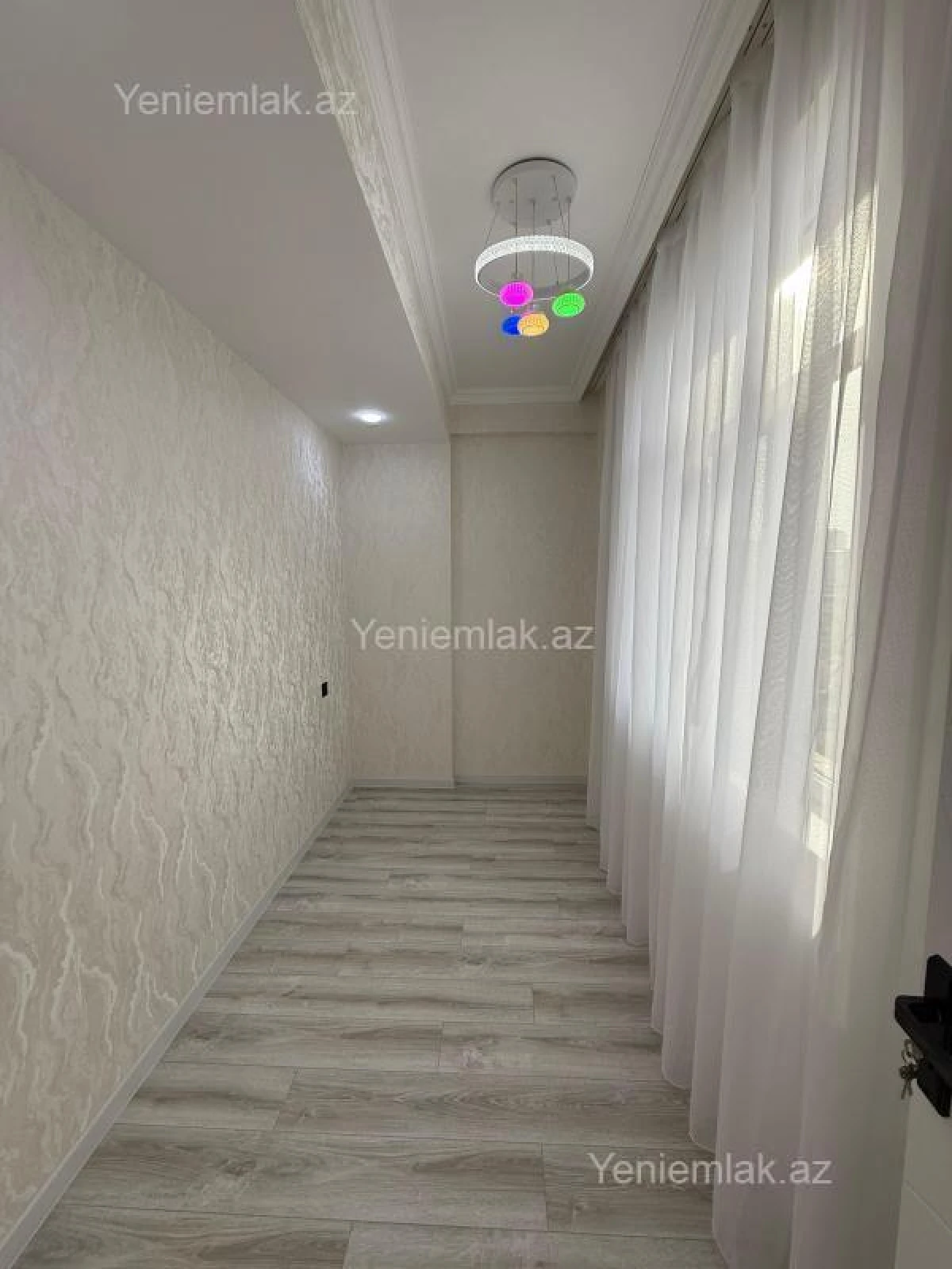 Satılır 3 otaqlı yeni tikili 80 m²