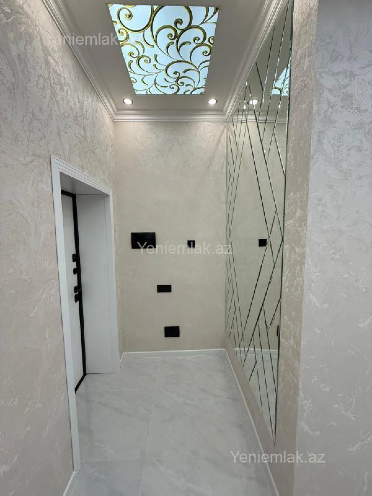 Satılır 3 otaqlı yeni tikili 80 m²