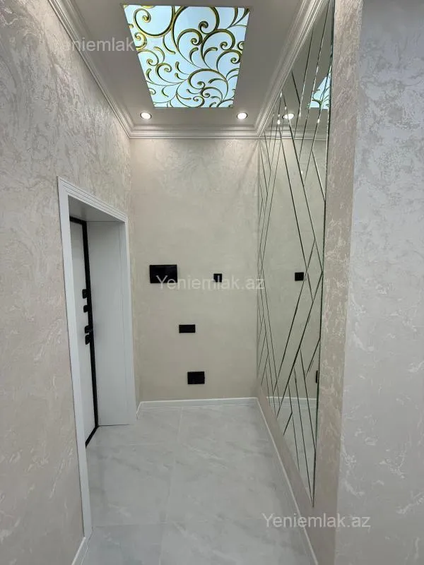 Satılır 3 otaqlı yeni tikili 80 m²