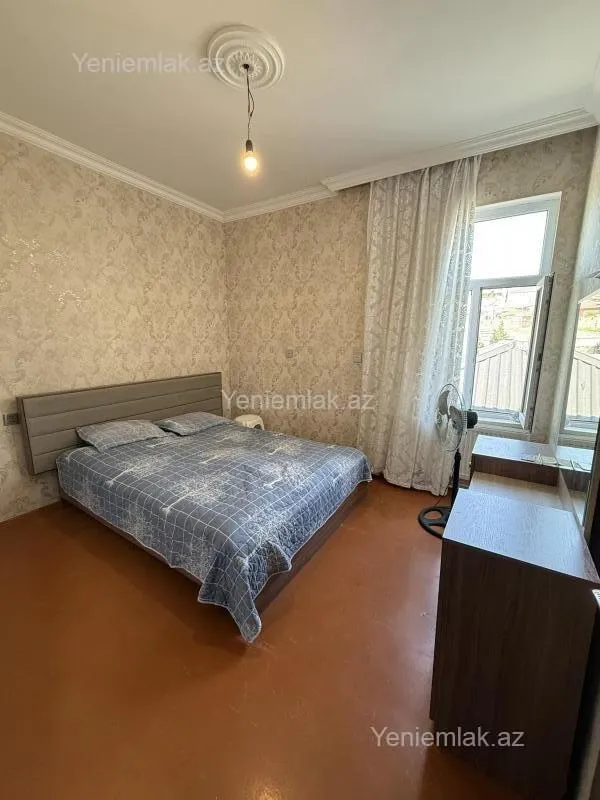 Satılır 2 otaqlı həyət evi 75 m²