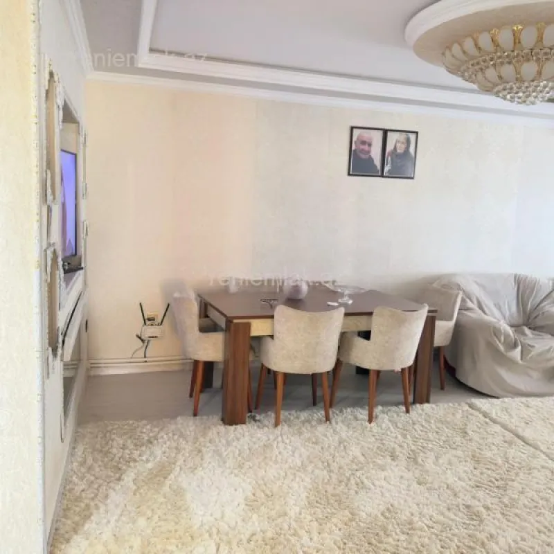 Satılır 3 otaqlı yeni tikili 120 m²