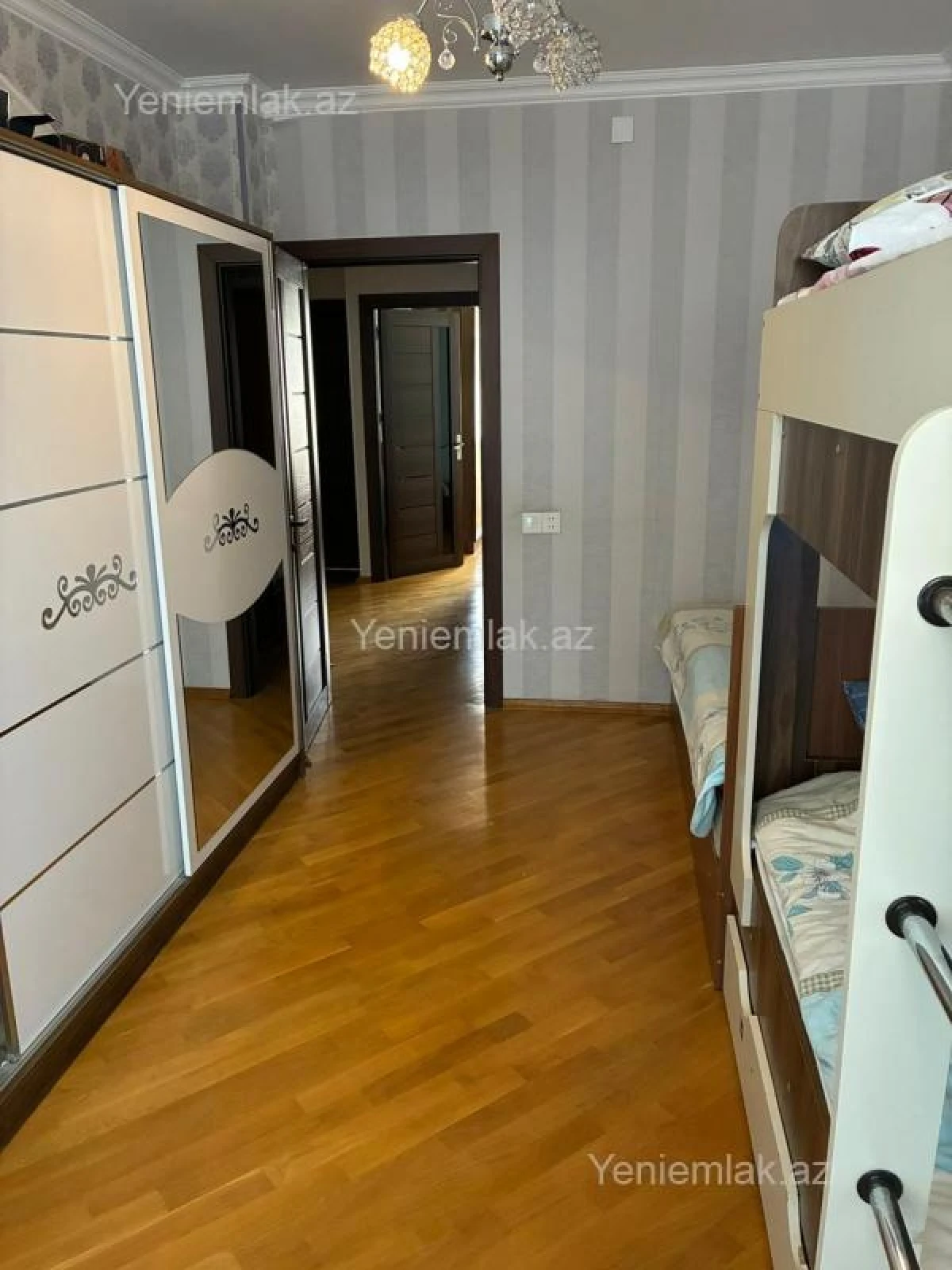 Satılır 3 otaqlı köhnə tikili 85 m²