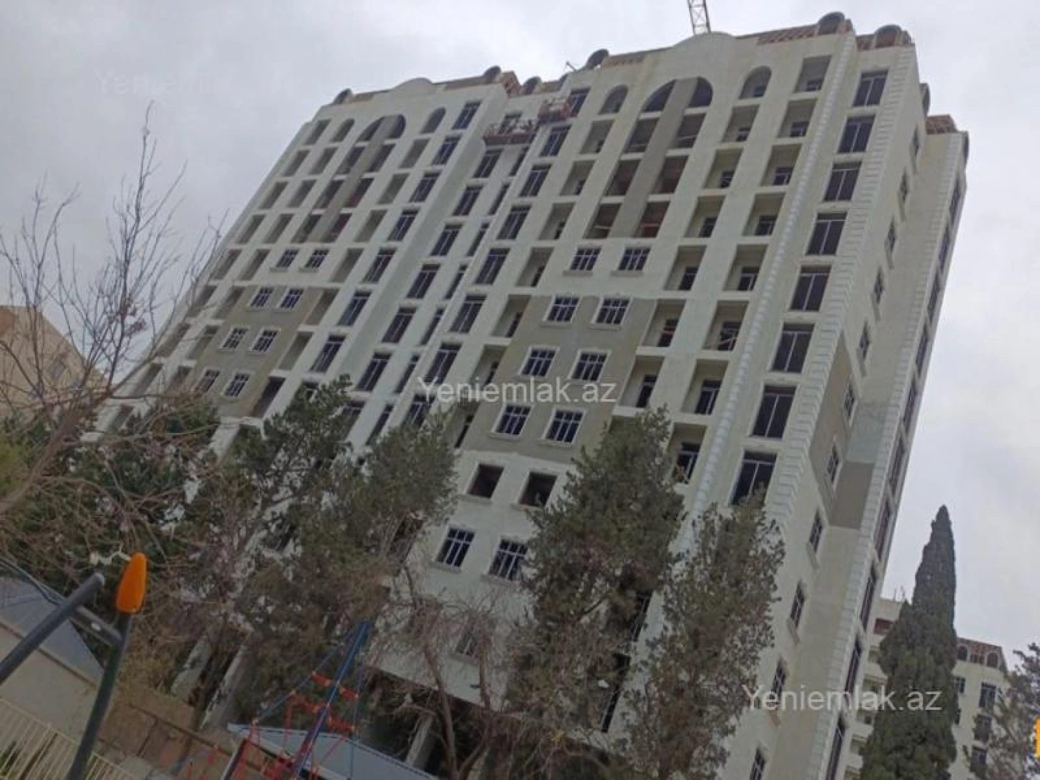 Satılır 2 otaqlı yeni tikili 82 m²