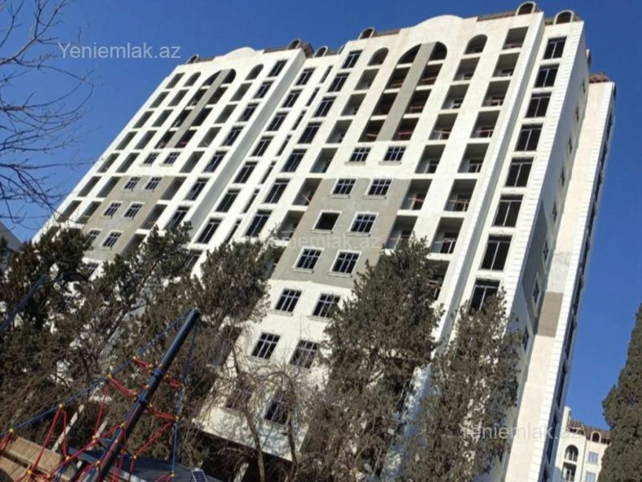 Satılır 2 otaqlı yeni tikili 82 m²